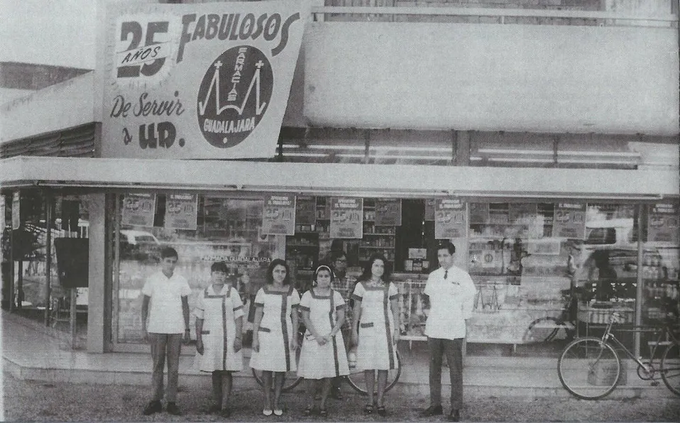 Farmacias Guadalajara, muchos años de historia
